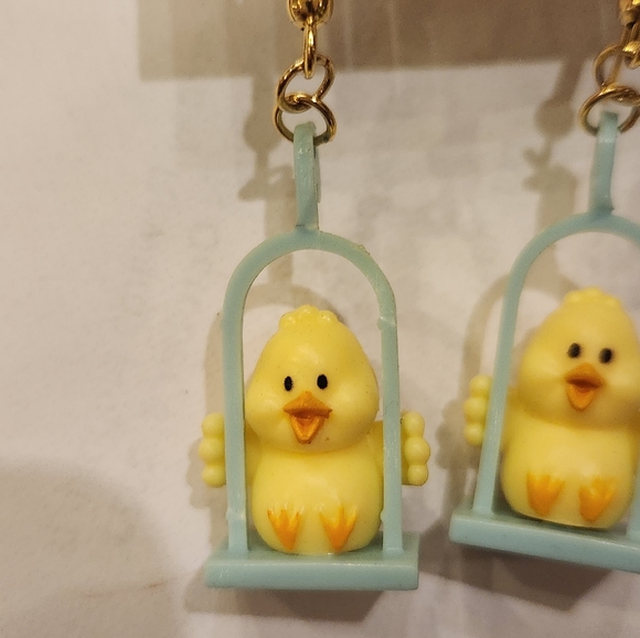Russ Swing Into Spring baby yellow Chick earrings Vintage - Picture 6 of 8
